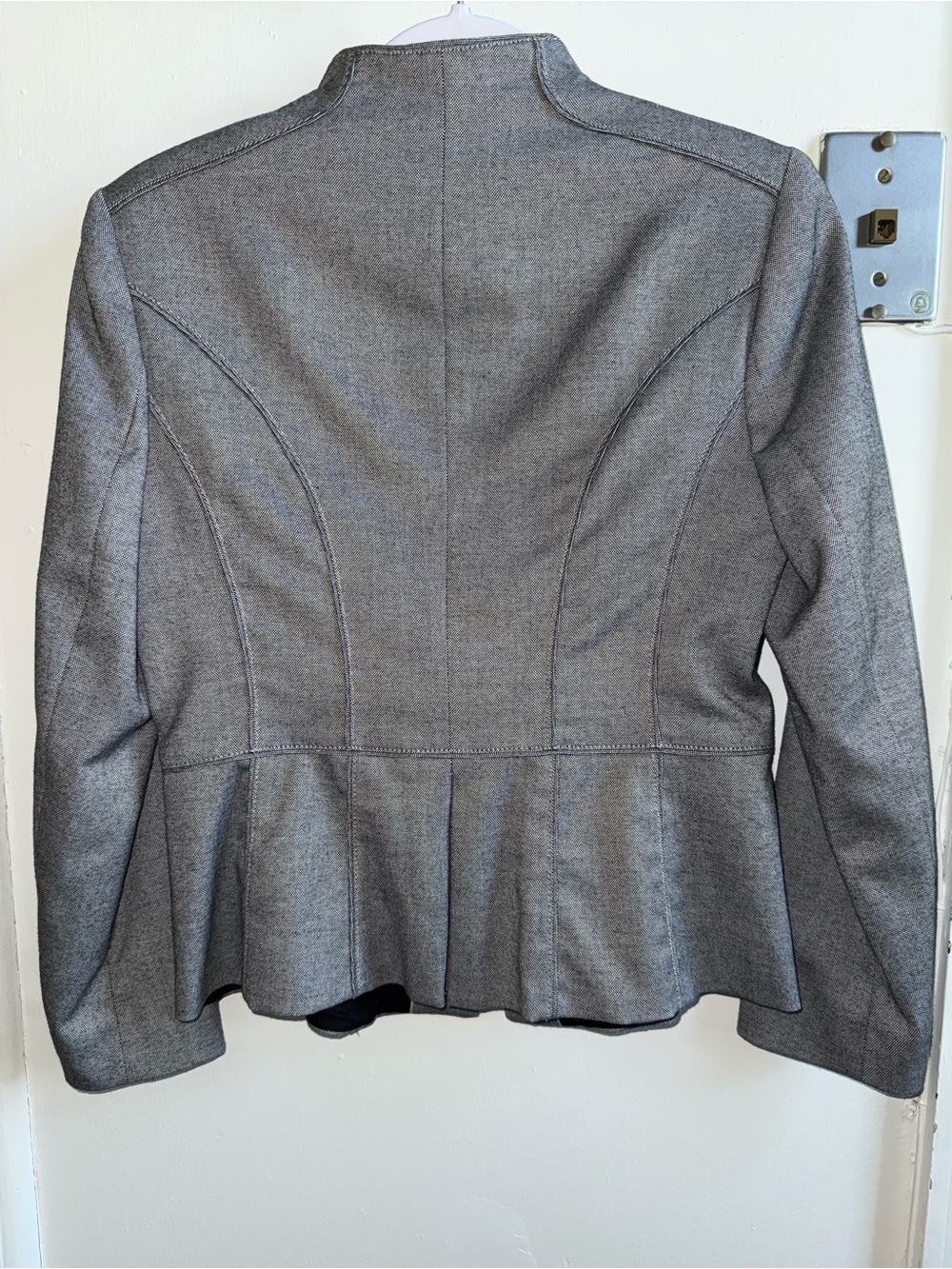 White House Black Market Grey Peplum Blazer Jacket Raw Edge Size 4 - Picture 9 of 11